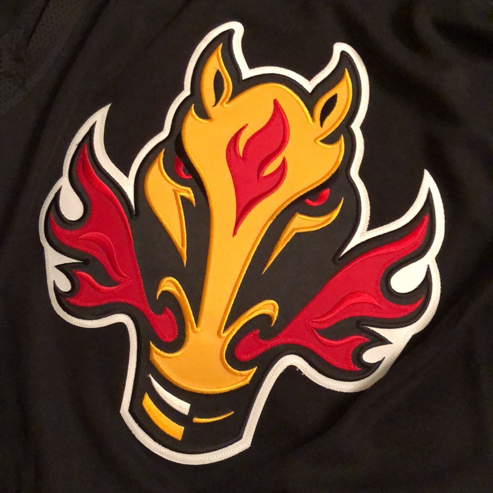 Calgary Flames Third Alternate Jersey NHL Hockey New Size 50 - Picture 2 of 13